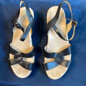Dansko Women’s Karmen